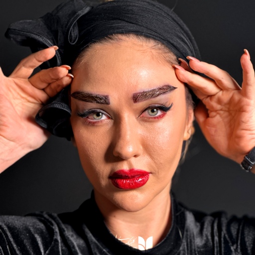 کاشت ابرو تخصصی