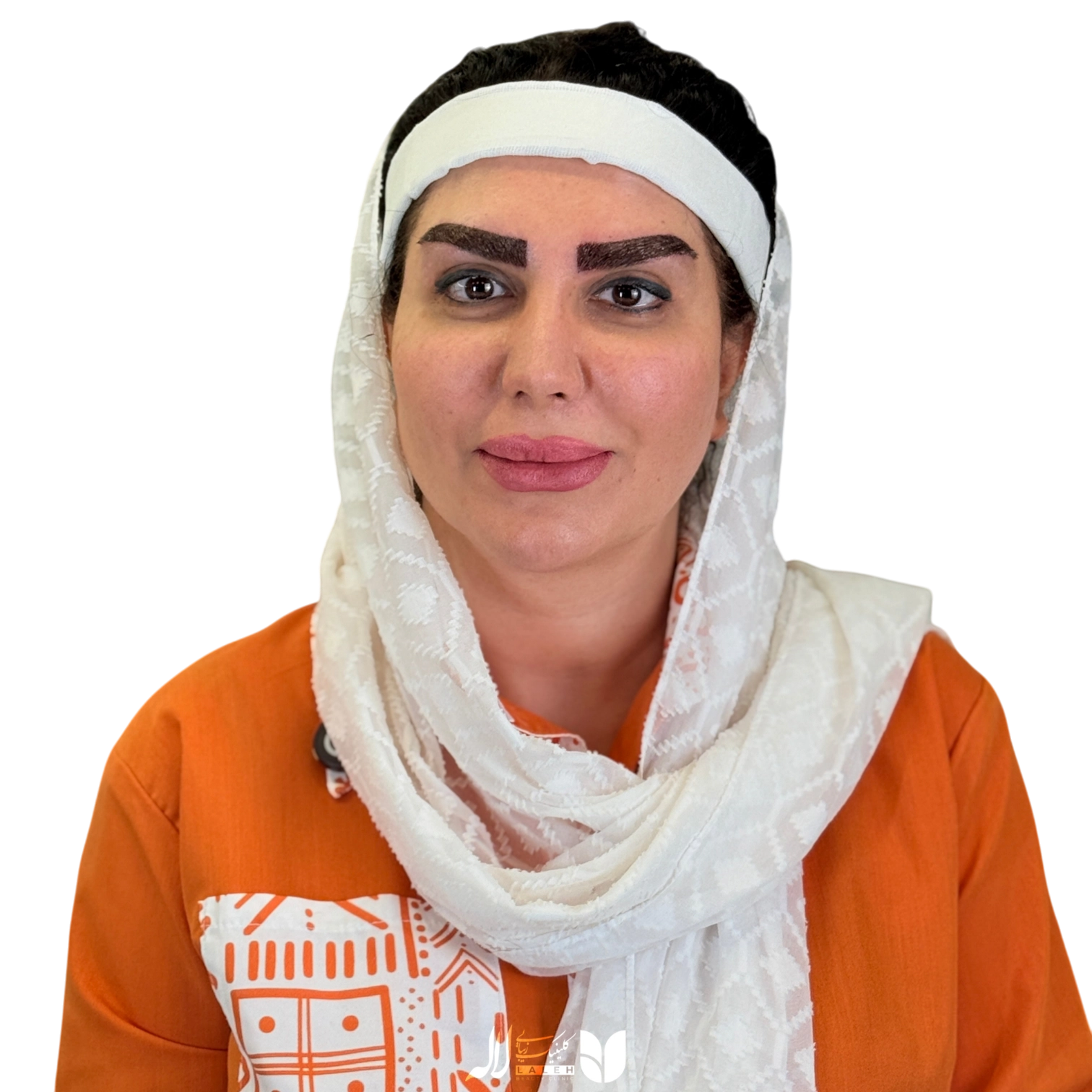 کاشت ابرو در کلینیک لاله